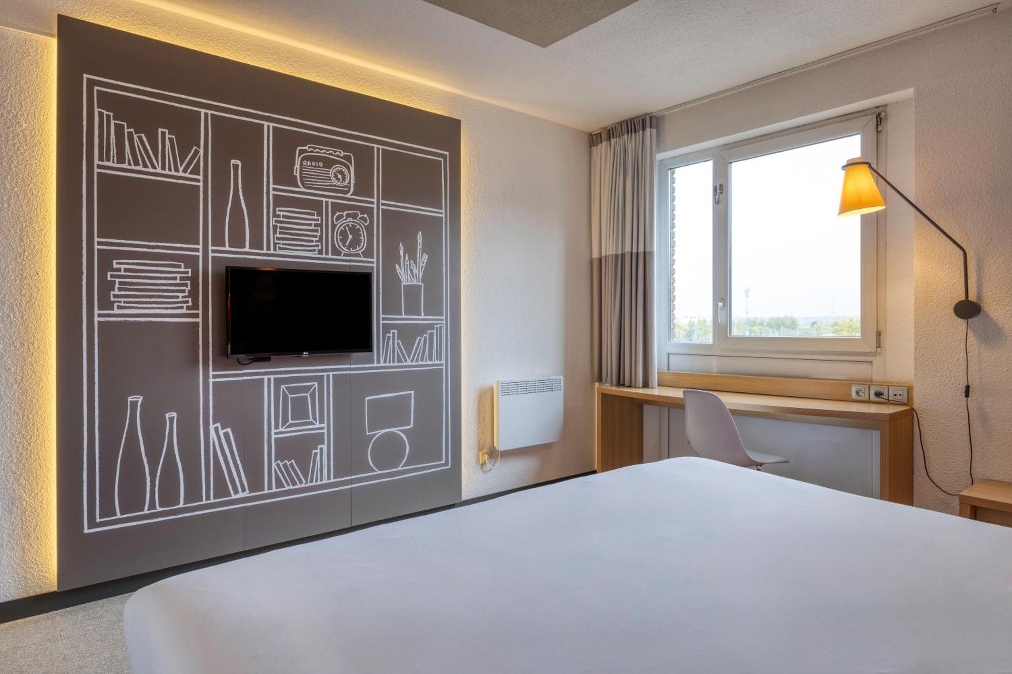 B&B Hotel Mons Gare Zewnętrze zdjęcie